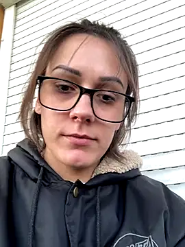 Snapshot of _Ariana- chatting on October 18, 2025, 1:24 pm Ariana- online show from October 18, 2025, 1:24 pm