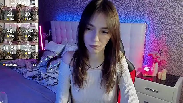 Snapshot of SophieCatty chatting on March 8, 2025, 12:09 pm SophieCatty online show from March 8, 2025, 12:09 pm