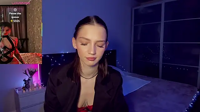 SophieCatty online show from February 9, 2026, 4:49 pm