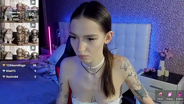 Snapshot of SophieCatty chatting on February 22, 2025, 12:18 pm SophieCatty online show from February 22, 2025, 12:18 pm