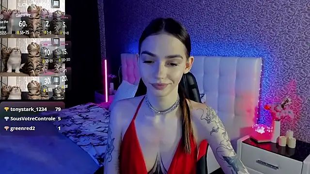 Snapshot of SophieCatty chatting on March 19, 2025, 12:34 pm SophieCatty online show from March 19, 2025, 12:34 pm