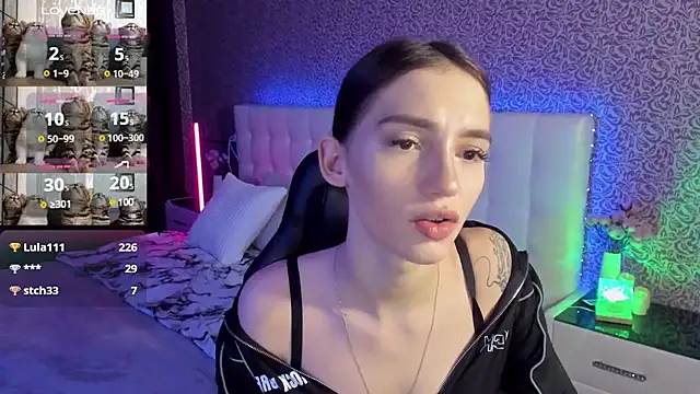 Snapshot of SophieCatty chatting on March 4, 2025, 11:51 am SophieCatty online show from March 4, 2025, 11:51 am