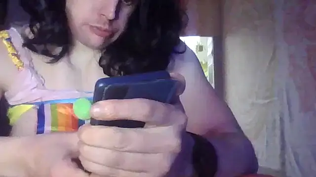 Snapshot of slankecrosdresser chatting on February 6, 2025, 2:48 pm slankecrosdresser online show from February 6, 2025, 2:48 pm