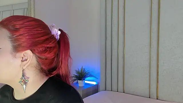 Snapshot of Saekohofman chatting on February 25, 2026, 4:12 am Saekohofman online show from February 25, 2026, 4:12 am