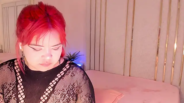 Snapshot of Saekohofman chatting on February 27, 2026, 4:12 am Saekohofman online show from February 27, 2026, 4:12 am