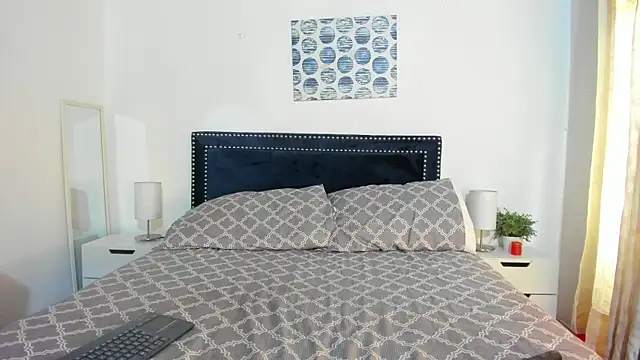 Snapshot of ZulyMichels chatting on March 2, 2026, 12:34 pm ZulyMichels online show from March 2, 2026, 12:34 pm