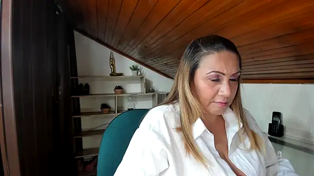 Snapshot of yayita_mature chatting on June 29, 2026, 4:39 pm yayita mature online show from June 29, 2026, 4:39 pm