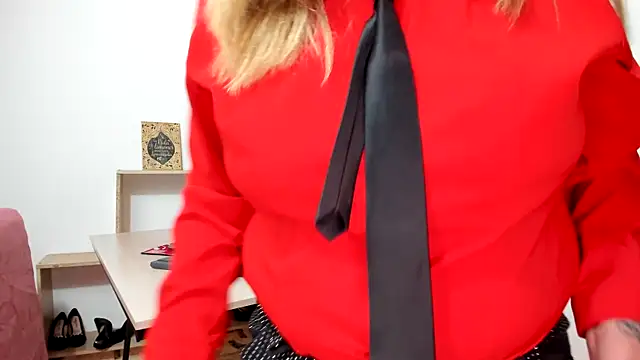 yayita mature online show from April 24, 2026, 3:25 pm