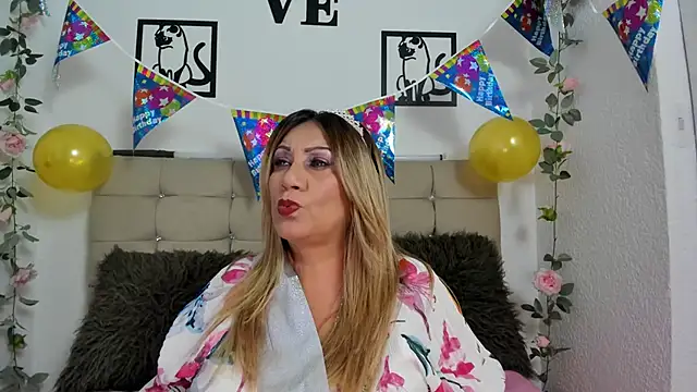 Snapshot of yayita_mature chatting on June 10, 2026, 3:02 pm yayita mature online show from June 10, 2026, 3:02 pm