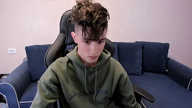 James Mills online show from October 24, 2025, 6:29 pm