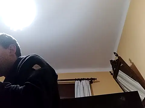 Snapshot of White_rabbit_ chatting on February 27, 2025, 9:14 pm White rabbit online show from February 27, 2025, 9:14 pm