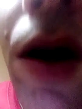 Snapshot of White_rabbit_ chatting on February 21, 2025, 8:49 pm White rabbit online show from February 21, 2025, 8:49 pm