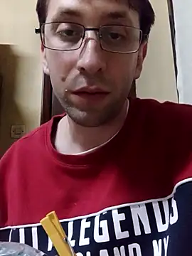 Snapshot of White_rabbit_ chatting on February 20, 2025, 12:41 am White rabbit online show from February 20, 2025, 12:41 am