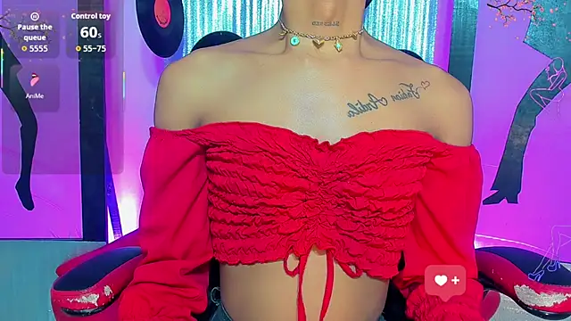 nickyminach  online show from April 7, 2026, 7:26 pm