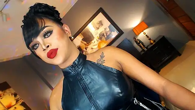 MarryQueen22 online show from November 7, 2025, 1:10 am