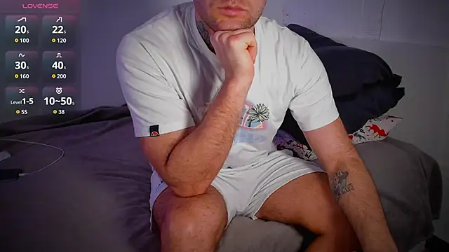 Snapshot of HonestAndrew chatting on March 2, 2026, 5:41 am HonestAndrew online show from March 2, 2026, 5:41 am