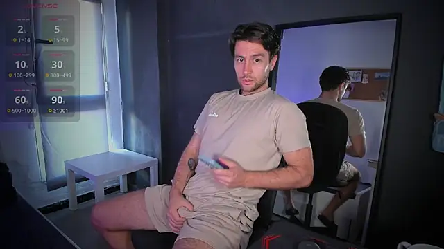 Snapshot of HonestAndrew chatting on October 27, 2025, 7:20 am HonestAndrew online show from October 27, 2025, 7:20 am