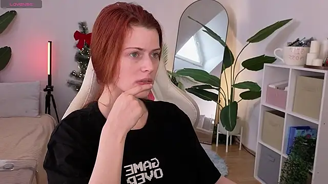 doll lesli online show from January 10, 2026, 10:32 am