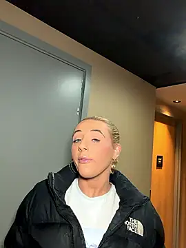 Strongqueen online show from January 10, 2026, 6:58 pm