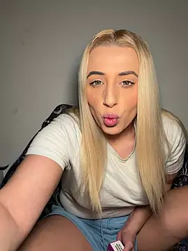 Strongqueen online show from February 26, 2026, 9:48 pm