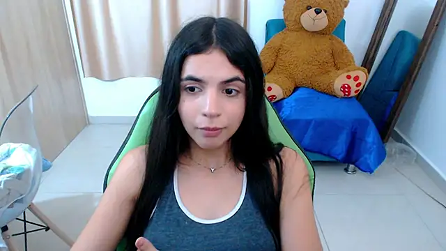  elenna online show from February 28, 2025, 8:39 pm