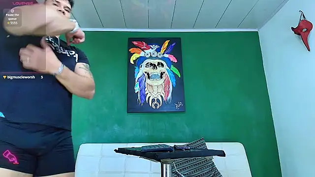 Snapshot of GendersonFit chatting on February 28, 2026, 2:28 pm GendersonFit online show from February 28, 2026, 2:28 pm