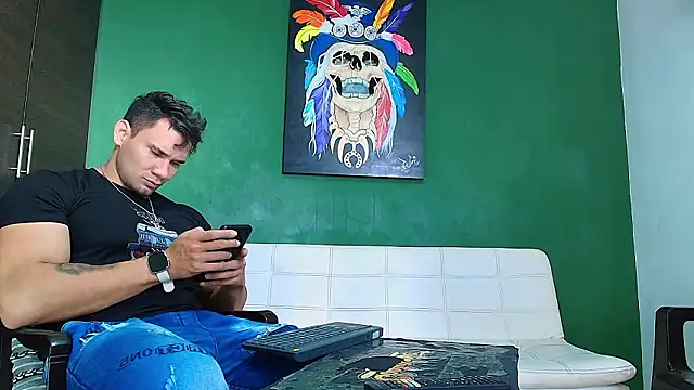 Snapshot of GendersonFit chatting on February 2, 2026, 8:41 pm GendersonFit online show from February 2, 2026, 8:41 pm