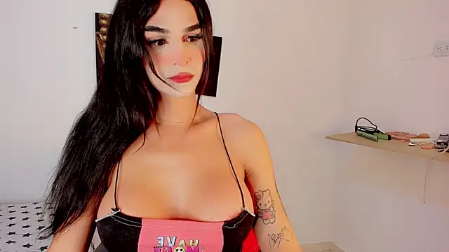 Snapshot of little_tsgirl_ chatting on February 15, 2026, 8:08 pm little tsgirl online show from February 15, 2026, 8:08 pm