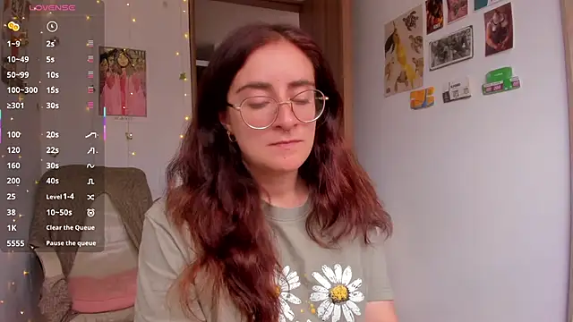 linda giggle online show from December 3, 2025, 2:27 pm