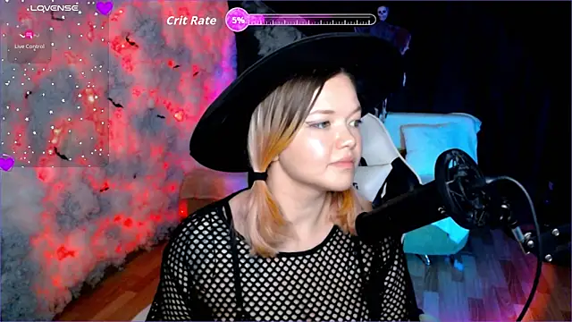 Snapshot of mary_lunar chatting on October 14, 2025, 6:08 pm mary lunar online show from October 14, 2025, 6:08 pm