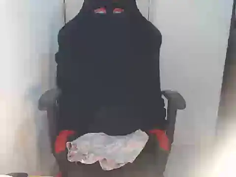 Snapshot of SweetAsian_Jojo69 chatting on October 19, 2025, 10:12 pm SweetAsian Jojo69 online show from October 19, 2025, 10:12 pm