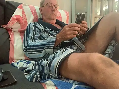 Nudelschwanz online show from November 1, 2025, 4:23 pm