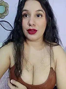 Snapshot of Deina_bunny chatting on July 15, 2026, 11:45 pm Deina bunny online show from July 15, 2026, 11:45 pm