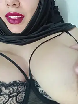 Snapshot of Deina_bunny chatting on June 15, 2026, 3:07 am Deina bunny online show from June 15, 2026, 3:07 am