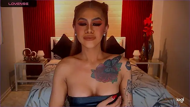 StellaStrong30 online show from March 3, 2026, 11:23 pm