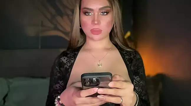 Snapshot of Mistress_supreme chatting on March 4, 2025, 8:16 pm Mistress supreme online show from March 4, 2025, 8:16 pm