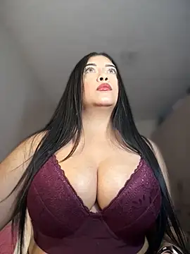 cami ortiz   online show from November 30, 2025, 9:15 pm