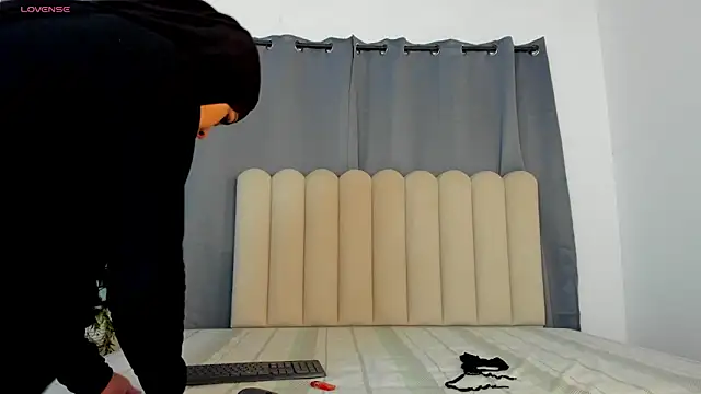 Snapshot of Dounia_nagi chatting on October 30, 2025, 8:50 pm Dounia nagi online show from October 30, 2025, 8:50 pm