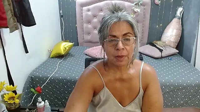 lalisha 96 online show from April 7, 2026, 1:18 am