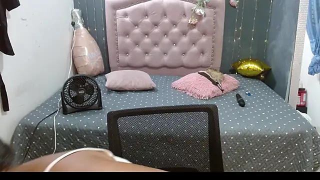 Snapshot of lalisha_96 chatting on February 22, 2026, 12:02 am lalisha 96 online show from February 22, 2026, 12:02 am