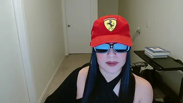 Sassy Latina online show from November 30, 2025, 4:46 am