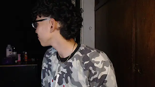 austinsantana online show from March 2, 2025, 4:28 am