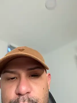 nicolas cox online show from March 21, 2026, 10:35 pm