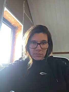 Lina lou4 online show from November 8, 2025, 3:15 pm