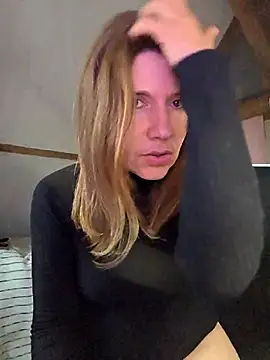 Lina lou4 online show from November 14, 2025, 12:20 pm