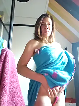 Lina lou4 online show from February 20, 2025, 7:34 am