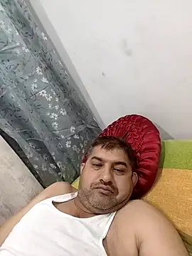 Amandev7 online show from May 5, 2026, 1:41 am
