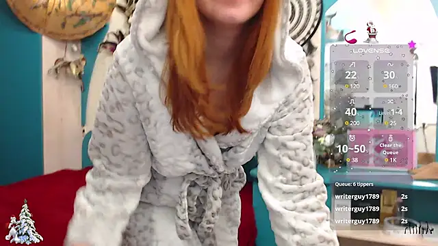 Snapshot of CrazyLaGirl chatting on December 17, 2024, 10:00 pm CrazyLaGirl online show from December 17, 2024, 10:00 pm