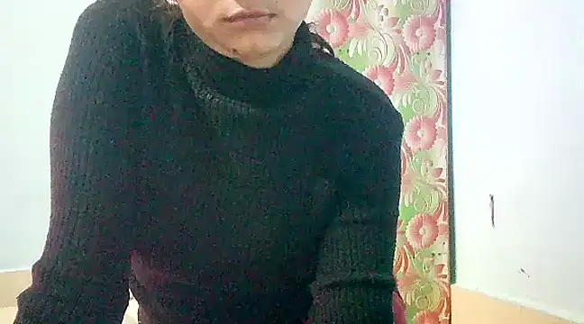 lovelydesi21 online show from January 22, 2025, 3:51 pm