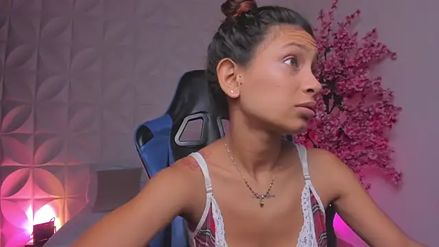 cora 22 online show from March 11, 2026, 12:54 pm